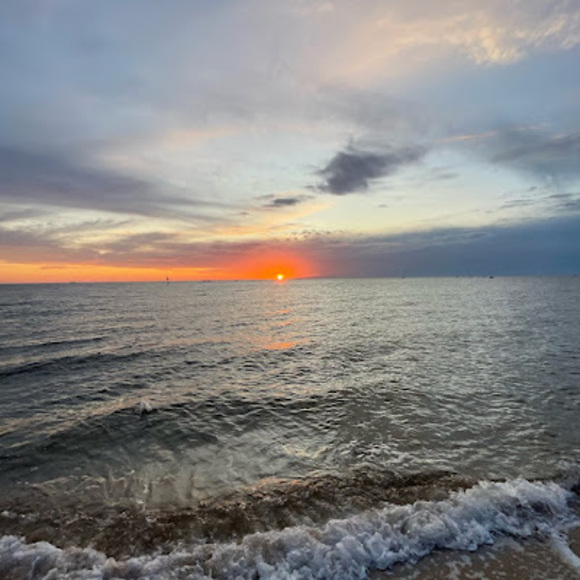 Meet your Posher, Erica - Picture 1 of 1